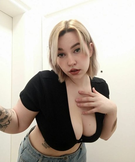 hiitsivyyy actriz caliente imagen