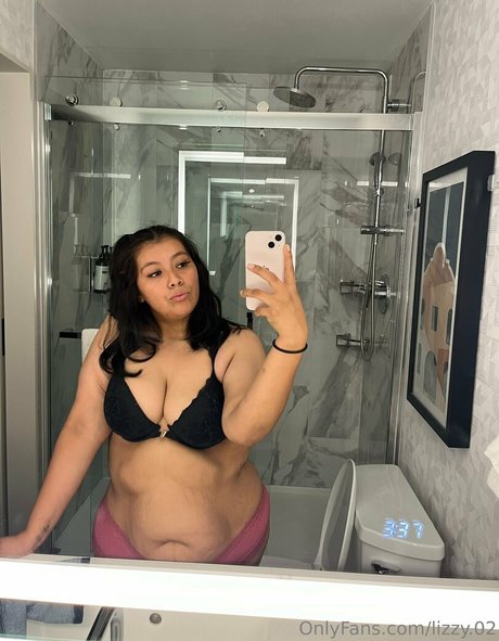 lizzy 02 erotic pornstar images