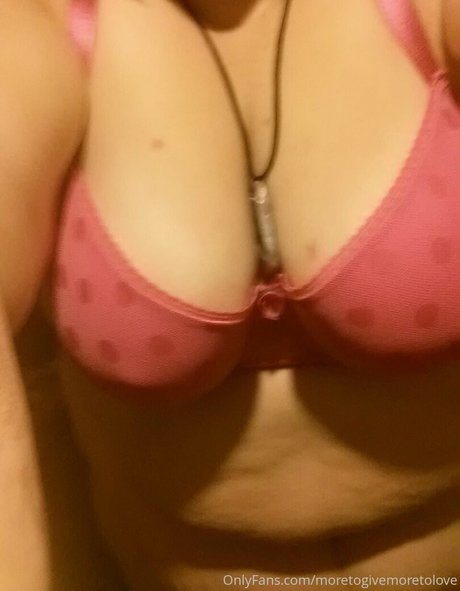 adenahx modelo pornografico fotos