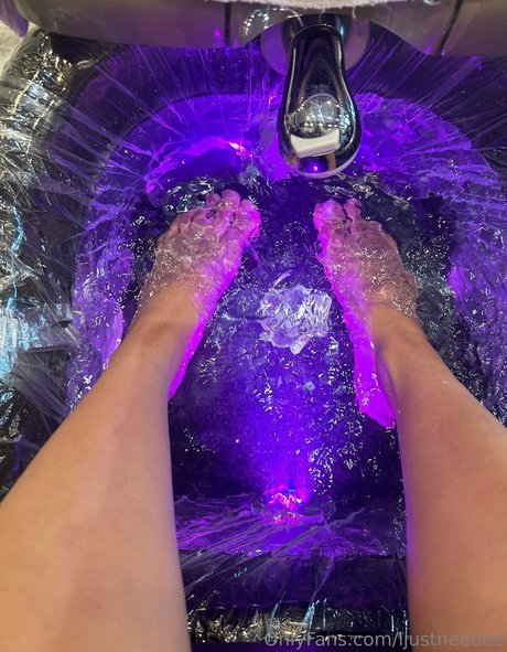 ijustneedee haut modèle galeries