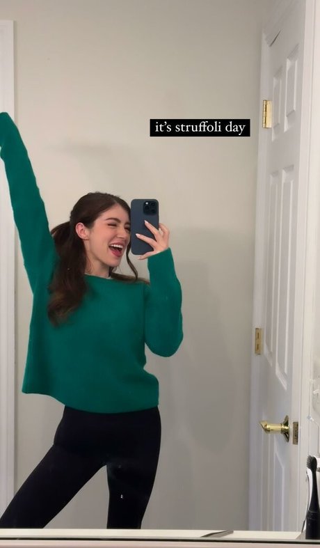 Chrissy Costanza modelo galería