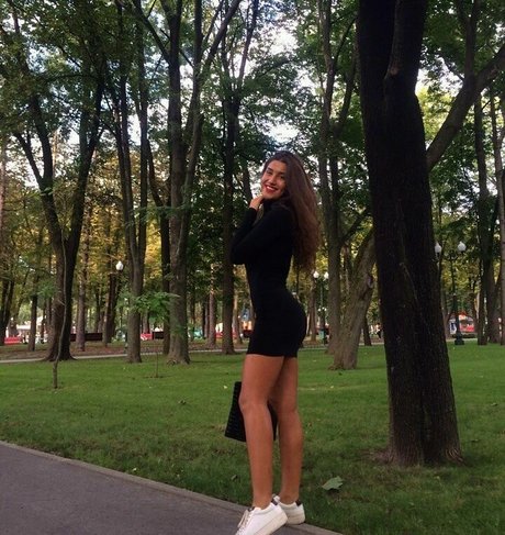 Valeriia Simavonian joli modèle collection