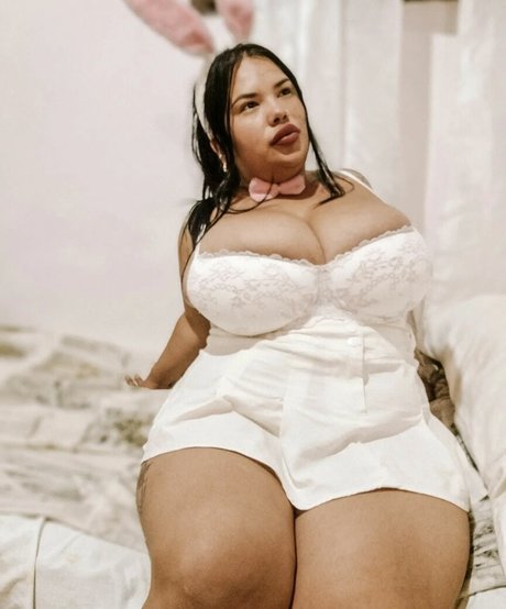 Naty Mari arte estelar imágenes