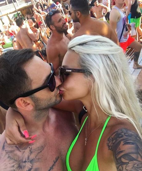 Nikola ihova belle étoile galeries