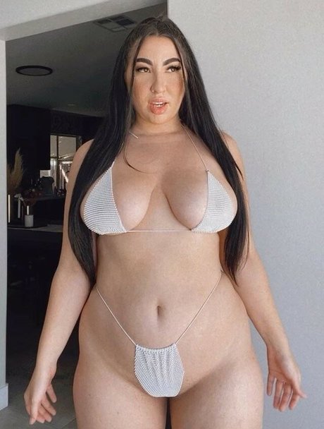 Hannah Nichole Kast buena actriz imágenes