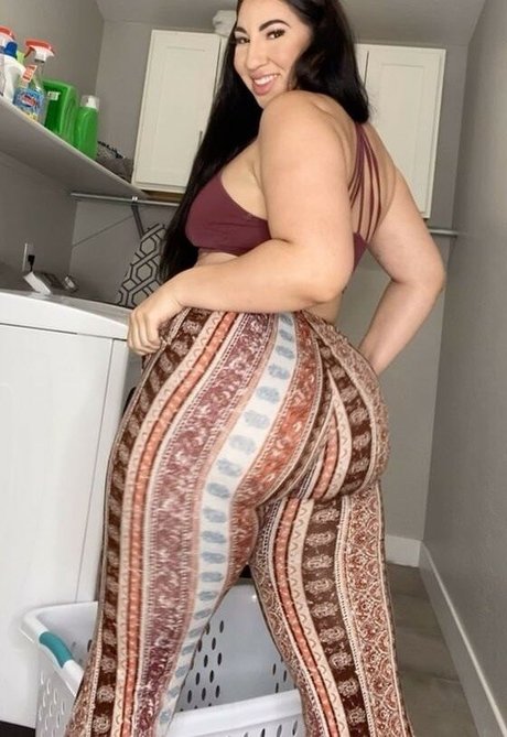 Hannah Nichole Kast star du porno en haute qualité image