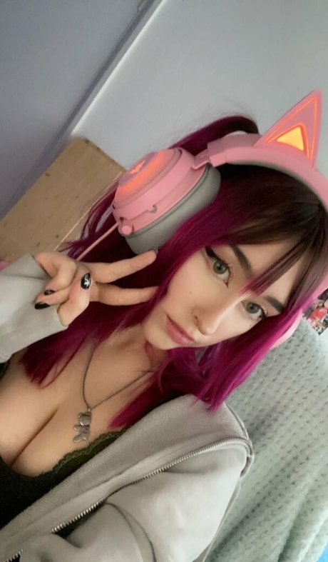 Allykitti desnudos estrella porno foto