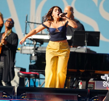 Alessia Cara actriz libre imágenes