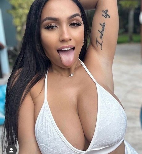 Jessenia Rebecca nus de stars du porno galerie