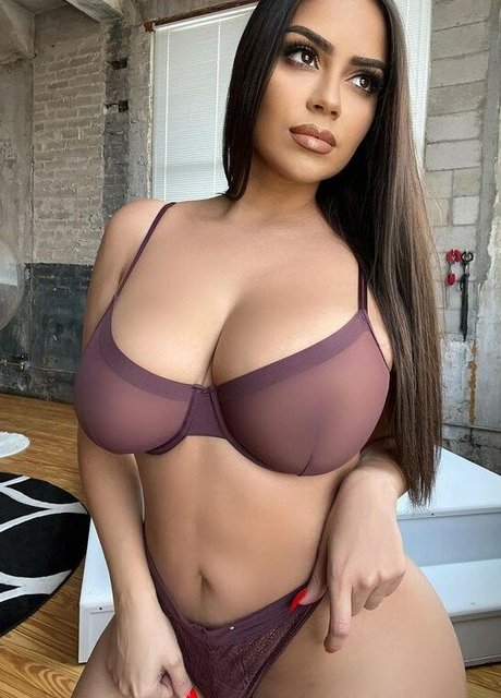 Jessenia Rebecca star best picture
