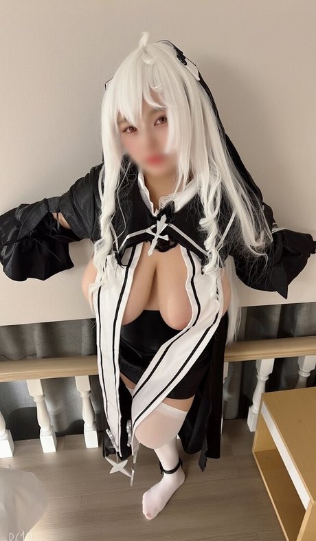 Ahab Channel model hot img