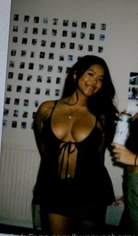 Bunnyscherry modelo desnuda archivo