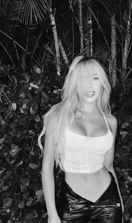 Emmy Corinne modelo pornografico foto