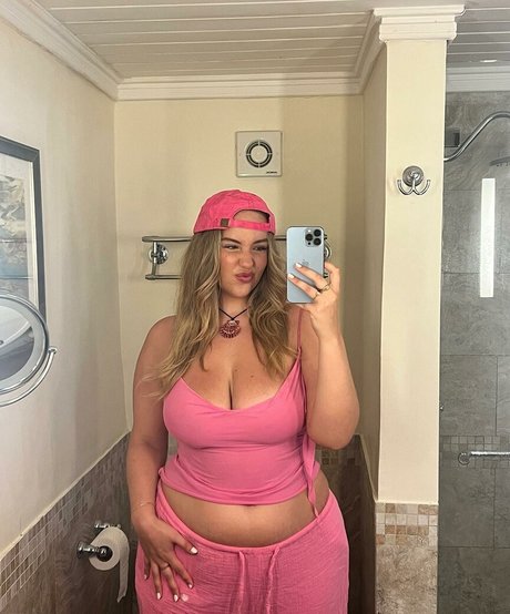 Joann Van Den Herik actrice de nus img