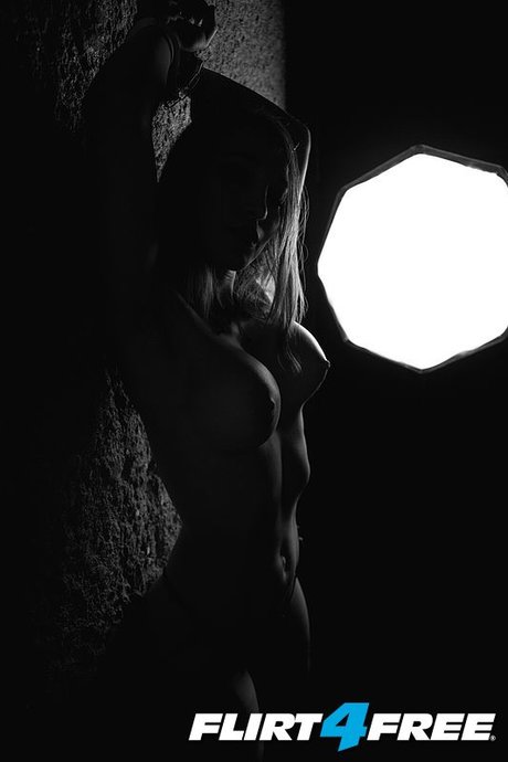 Asuka Muller étoile nue des photos