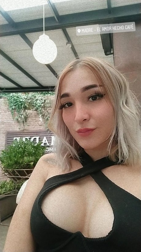 Asuka Muller desnudos estrella porno galería