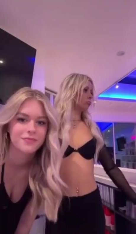 Live Stream Oops hot pornstar photo