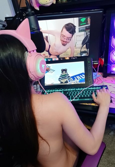 Sushimewew modèle de sexe galerie