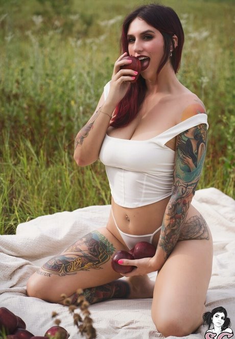 Lovemeferal actriz de alta calidad imagen