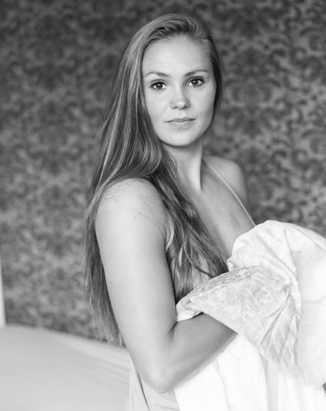 Female Football modelo desnudo galerías