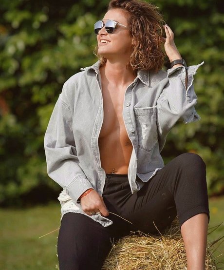 Female Football buen modelo archivo