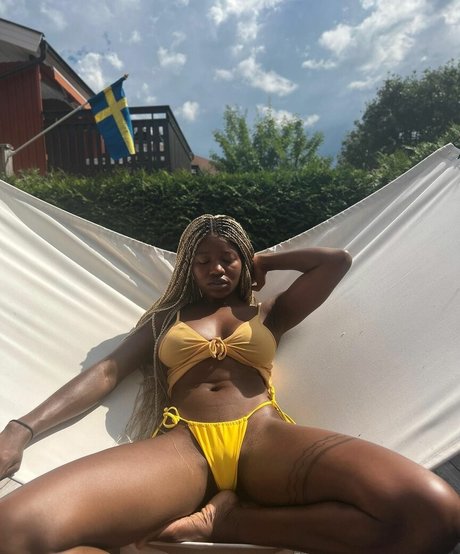 a desuwa__ hermosa estrella archivo