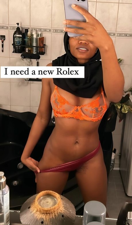 a desuwa__ sex model pic