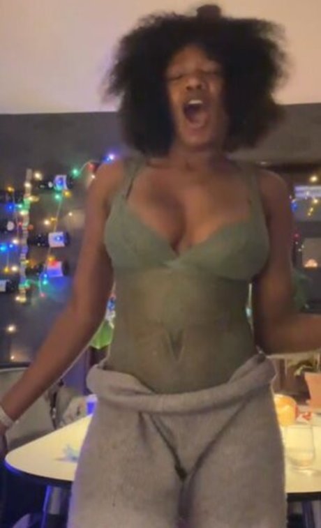 a desuwa__ bonita estrella galerías