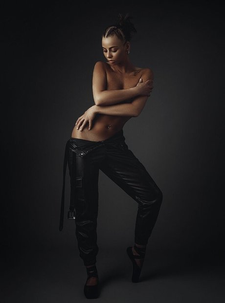 Sofie Johansen jolie star du porno archive