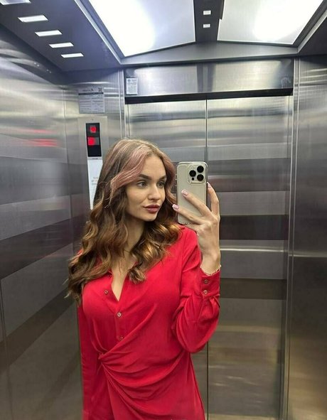 Elish blossom sexe star des photos