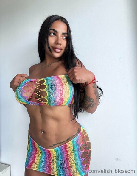 Elish blossom star du porno nue des photos