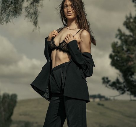 Shira Aizner top star pic