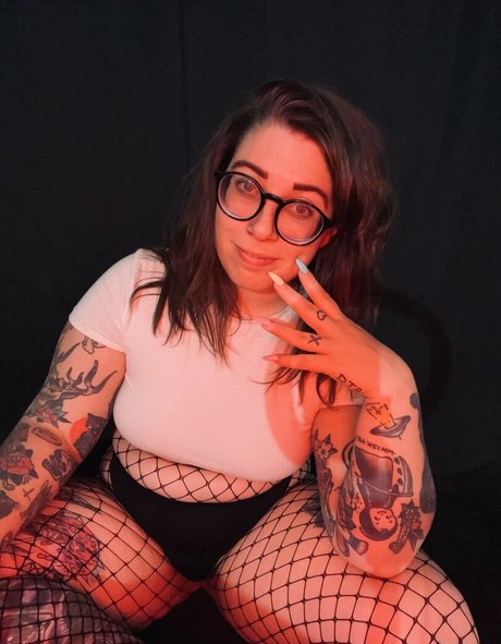 Stepstool Sarah pretty model pics