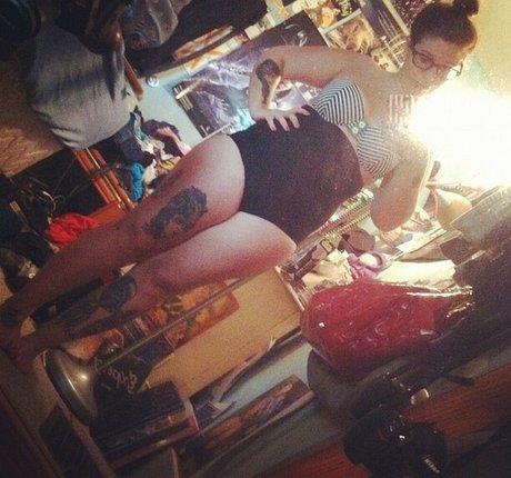 Stepstool Sarah hermosa actriz imágenes