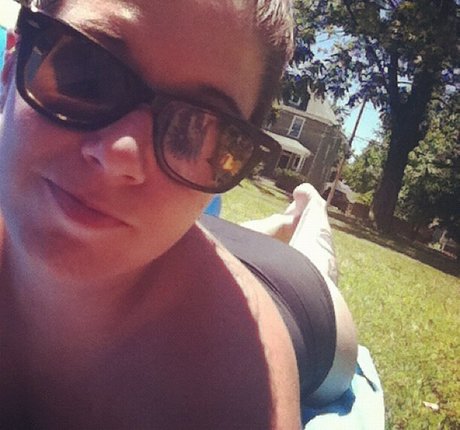 Stepstool Sarah étoile érotique galerie