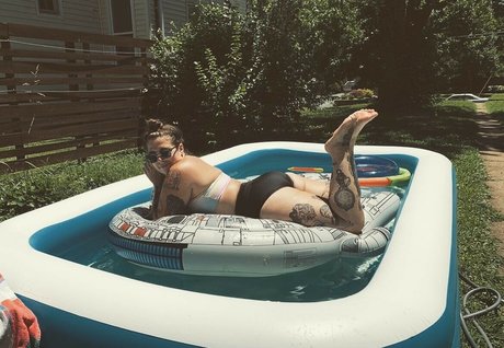 Stepstool Sarah actriz xxx recopilación