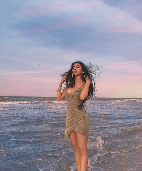 Fatima Guevara bonita modelo galería