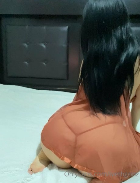 Iveth Gonz_ pornstar high quality pic
