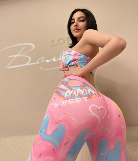 Ave Mary_ modelo de alta calidad galerías