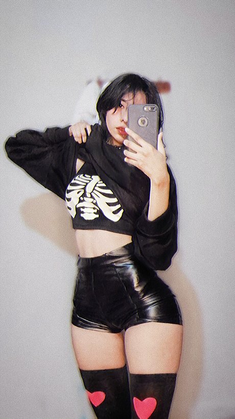 Lily waifu actrice porno images