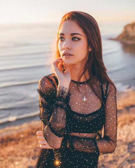 Melodi Flack_ modelo gratis imágenes