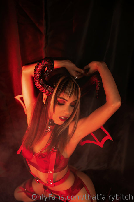 _Moonlit Fae model naked photos