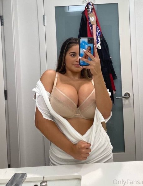 Noelia Ramirez estrella perfecta galería