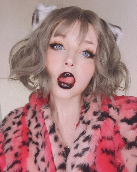 anzu star naked photos