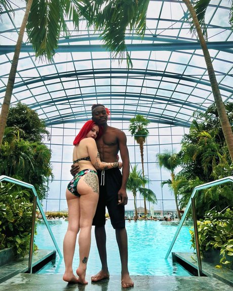 Doga Lamper_ étoile sexy photos