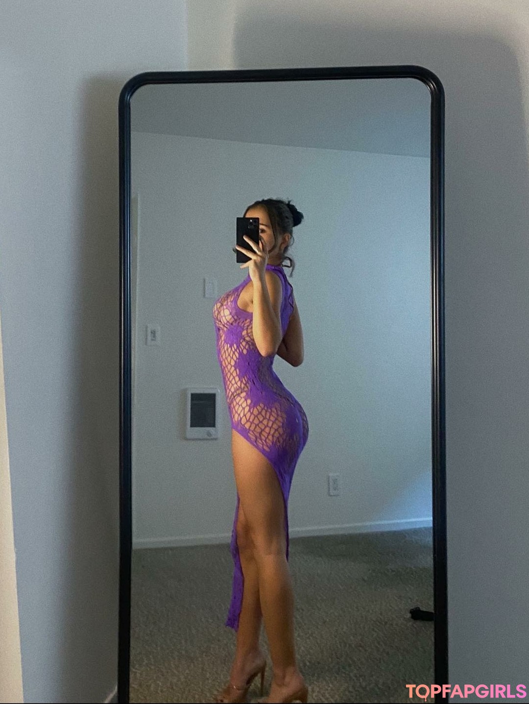 Laura Lindstrom exclusive actress pic