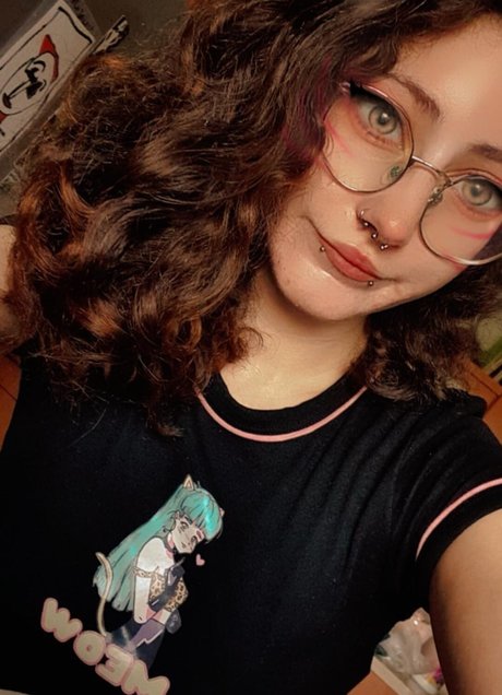 Nico Aroy actrice exclusive galeries