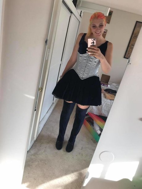 Mel Capperino Garcia modelo libre galería