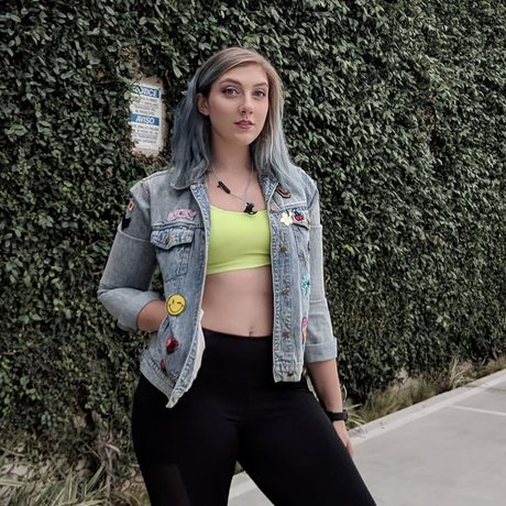 Mel Capperino Garcia estrella atractiva galería