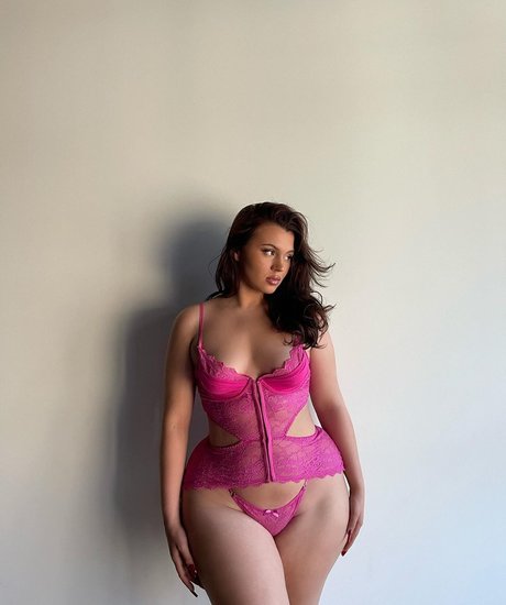 Valeria Vendetta pornographic star gallery